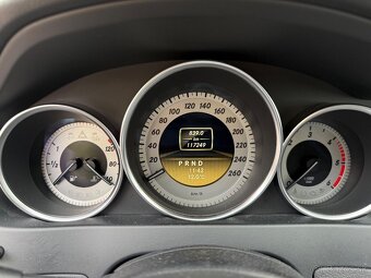 Mercedes-Benz C220 CDI - 12