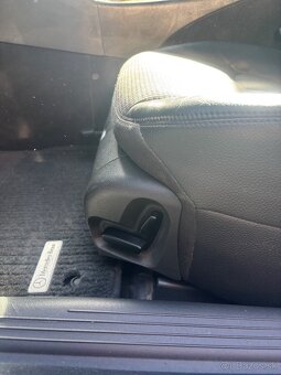 Mercedes E280cdi pozorne čitaj - 12