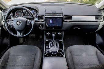 Volkswagen Touareg II 3.0 V6 TDI BMT 4-MOTION Mountain - 12