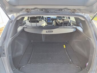 Hyundai i30 CW Kombi 1.6i GDI 16V DOHC Style možná výmena - 12