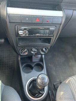 Vw Fox - 12
