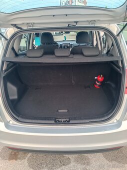 Kia Venga 1.4 benzín - 12