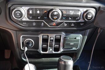 Jeep Gladiator 3.0 CRD Overland 4WD A/T - 12