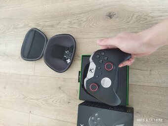 Xbox Elite Wireless Controller Series 1 - 12