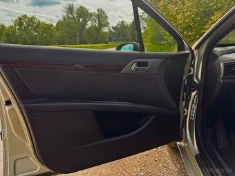 Peugeot 407 2.0 HDI - 12