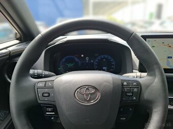Toyota C-HR 1.8 Hybrid 140k e-CVT FWD EXECUTIVE - 12