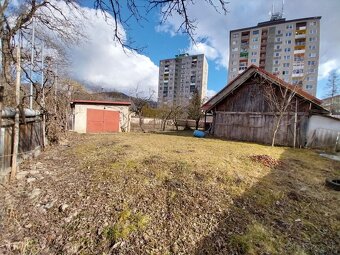 a predaj rodinný dom s veľkou záhradou - Revúca / centrum D0 - 12