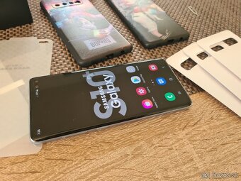Samsung Galaxy S10 plus - 12
