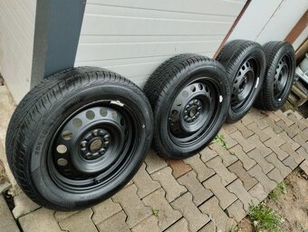.Predám letnú sadu 205/60 r16 5x114,3 - Suzuki sx4 - 12