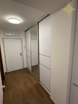 PREDAJ, pekný, zariadený 1 izbový byt s balkónom v novostavb - 12