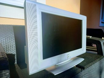 LCD televízor - 12