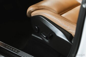 Volvo XC90 D5 Inscription AWD 173 kW - 12