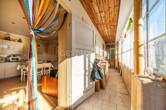 GESTTO | RODOINNÝ DOM V MODRANKA | NA PREDAJ | 578 m2 POZEMO - 12