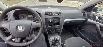 Škoda Octavia II - 12