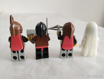 LEGO Castle 6075 Wolfpack Tower - 12