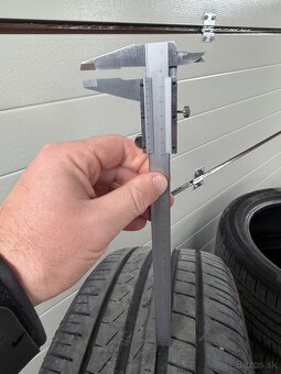 235/45 r20 100V Pirelli Scorpion letné 6mm - 12