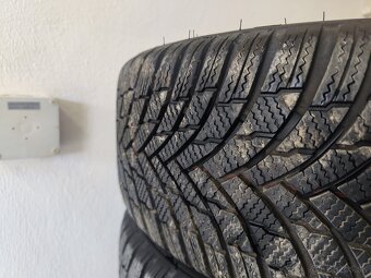 VW Passat alu disky 5x112 R18 +  zimní pneu 225/45/18 - 12
