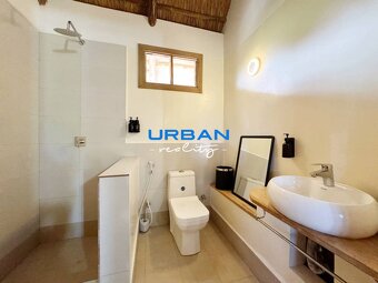 NA PREDAJ ROZPRÁVKOVÝ  BUNGALOW  NA ZANZIBARE - 12