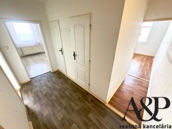 ZNÍŽENÁ CENA/3 IZB. BYT S DVOMI BALKÓNMI V ŠIRŠOM CENTRE, 64 - 12