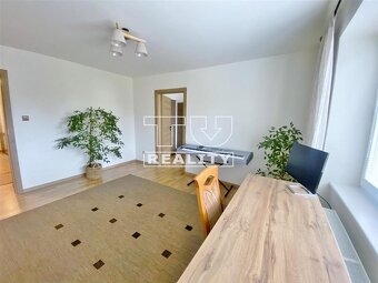 Perfektný, komplet rekonštruovaný 3-izbový byt v Rači,... - 12