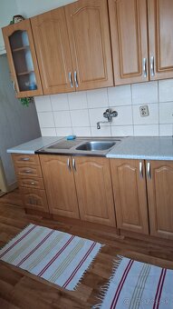 Predám 3-izbový byt - 12