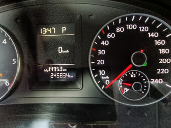 Volkswagen Touran 1.6TDI DSG - 12