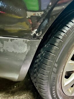 Volkswagen Golf 1.6 FSI - 12