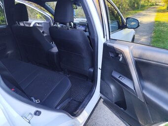 Toyota RAV4 2.0 diesel, 105kw, ročník 2017 - 12