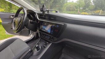 Toyota Auris Touring Sports 1.8 I VVT-i HybridSD - 12