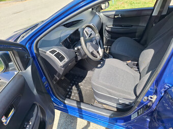 Hyundai i20 1.2i 16V Comfort- AJ NA SPLÁTKY OD 38,90e - 12