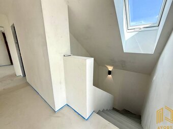 LUXUSNÝ 5-IZB. ROD. DOM, POZEMOK 900m2, ŠAJDÍKOVE HUMENCE - 12