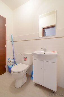 Moderný 4-izbový bungalov-Kokšov Bakša - 12