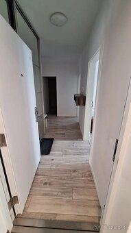 Prenajom 3 izbovy byt Bory - 12