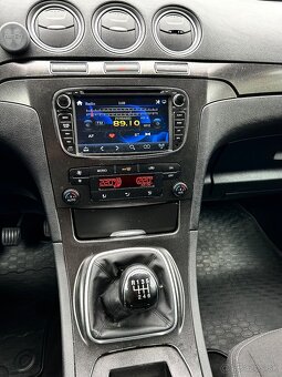 Ford Galaxy 2.0Tdci ,rok 2011, 7miestny - 12