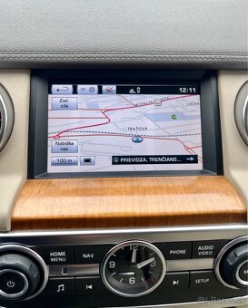 Land Rover Discovery IV - 12