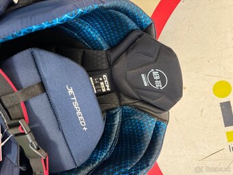 UPLNE NOVA PROFI VYSTROJ CCM JETSPEED FT6 SR  - 12