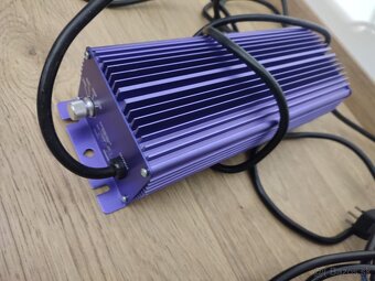 elektronické predradniky rôzne , nové v krabici - 12