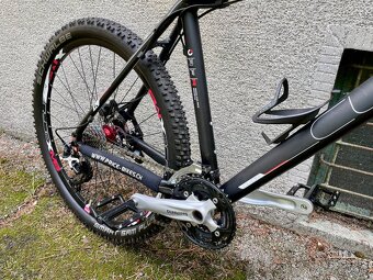 CUBE LTD CC 2012 · 100 mm FOX 32 vidlica · Shimano Deore XT - 12