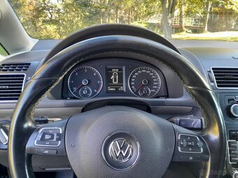 Volkswagen touran - 12