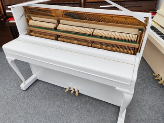 Luxusné moderné piano dovoz celá SR - 12