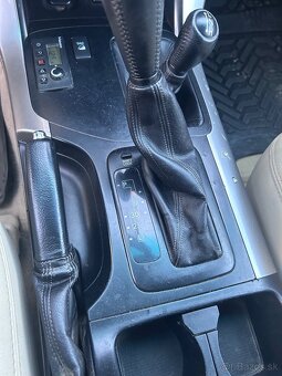 Toyota LAND CRUISER - 12