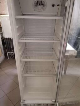 PREDAM PROFESIONÁLNE GASTRO CHLADNIČKY A CHLADIACE VYTRINY - 12