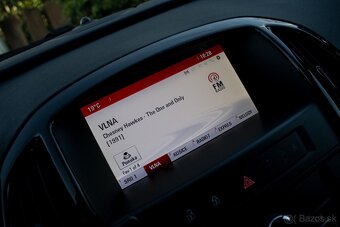 Opel Astra Sport Tourer ST 1.4 Turbo 140k Cosmo - 12