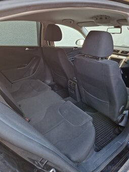 Volkswagen Passat B6 2.0 TDI CR Comfortline - 12