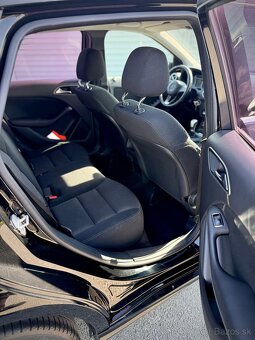 Mercedes-Benz B 160d 2015 - 12
