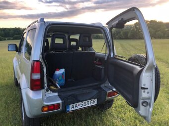 Suzuki Jimny - 12