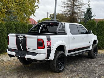 DODGE RAM 1500 5,7 HEMI ROCKY RIDGE 2022 - 12
