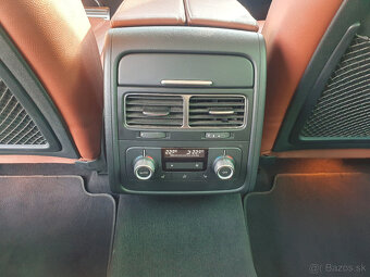 Volkswagen Touareg II 3.0 TDI R-Line 4MOTION - 12