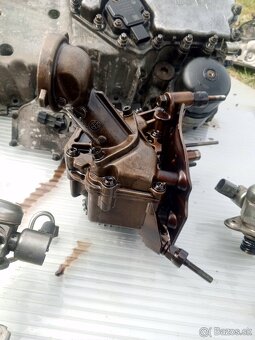 BMW f01 750i n63b44a - 12