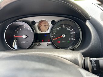 Nissan Qashqai 1,6 benzin 84kW - 12